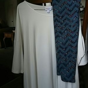 Lularoe Outfit- White Irma and Chevron Leggings